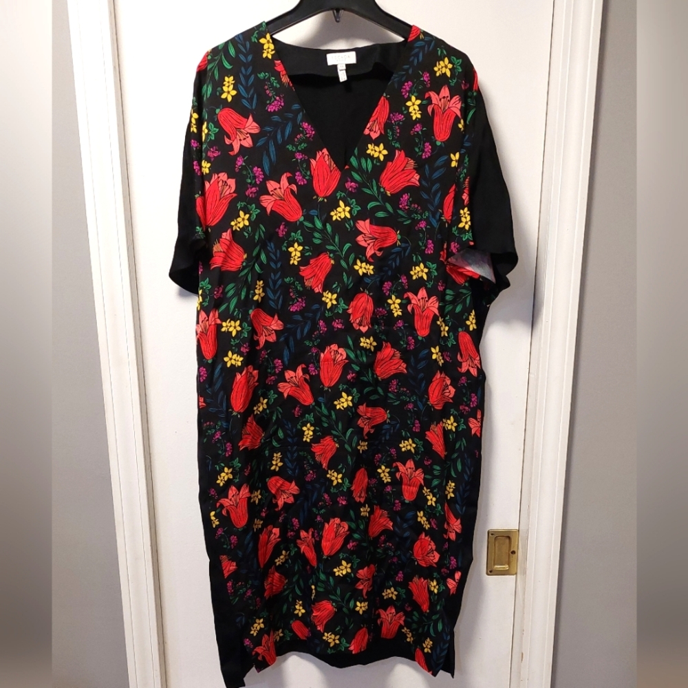 ESCADA Sport Black and Floral V-neck Shift Dress (12/14, L/XL)